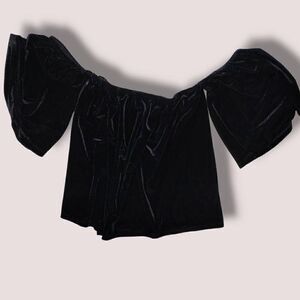 Tres Bien Women's Black Top Sz Small Off Shoulder Sleeve Stretch Velvet Cropped